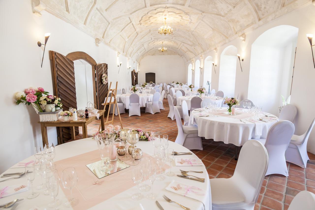 Branná Zamek Kolstejn - Hotel Chateau Goldenstein מראה חיצוני תמונה