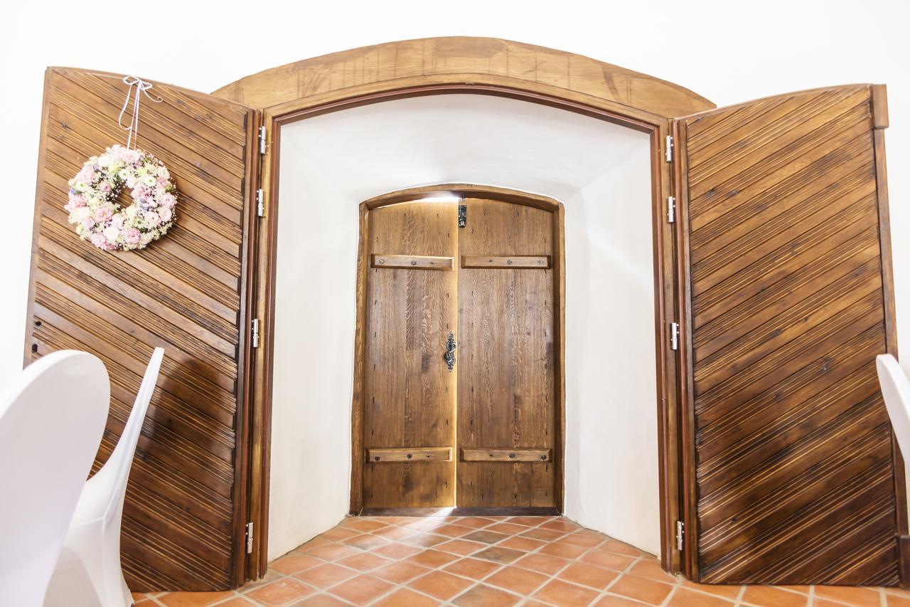 Branná Zamek Kolstejn - Hotel Chateau Goldenstein מראה חיצוני תמונה