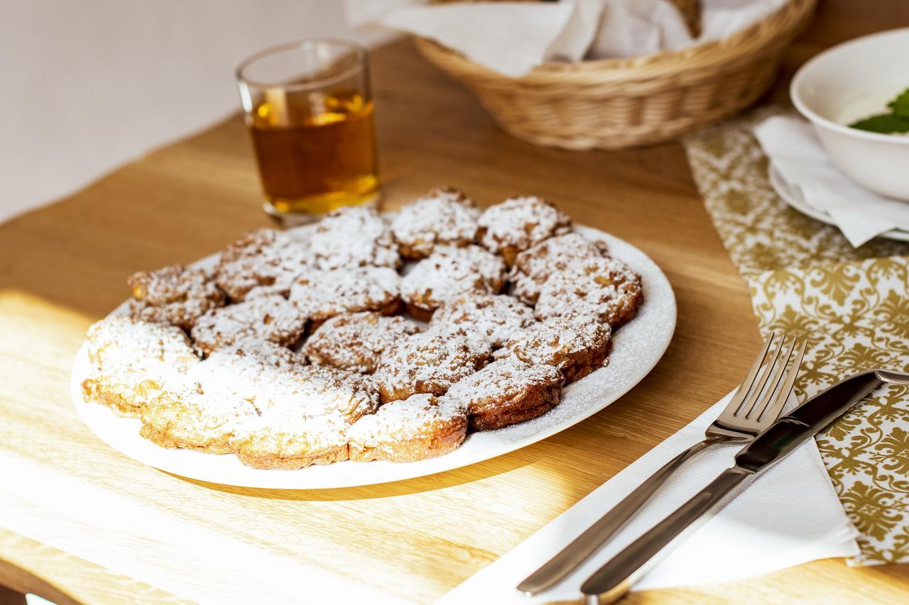 Branná Zamek Kolstejn - Hotel Chateau Goldenstein מראה חיצוני תמונה